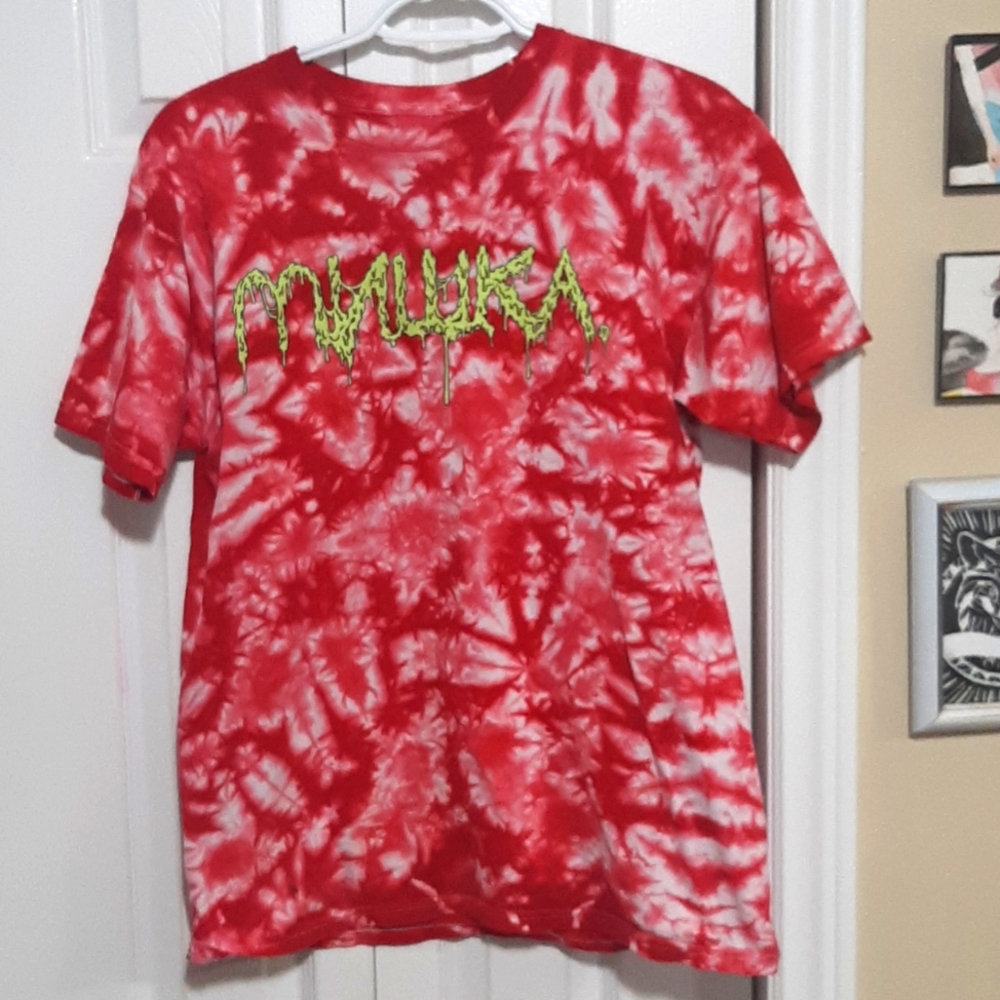Mnwka tee medium
